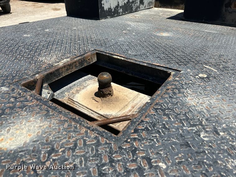 image for item DK6686 2011 International DuraStar 4300 flatbed truck