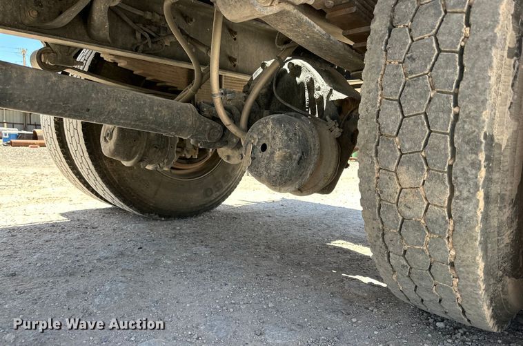 image for item DK6686 2011 International DuraStar 4300 flatbed truck