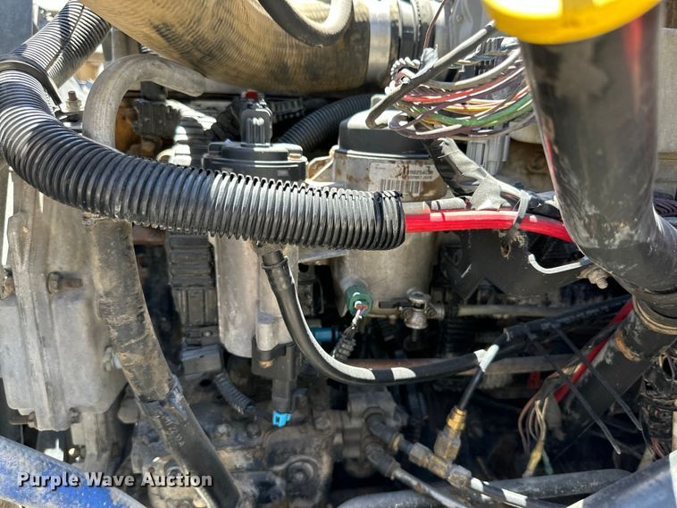 image for item DK6686 2011 International DuraStar 4300 flatbed truck