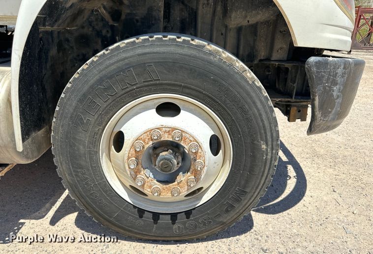 image for item DK6686 2011 International DuraStar 4300 flatbed truck