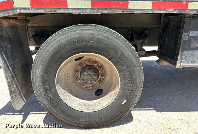 image for item DK6686 2011 International DuraStar 4300 flatbed truck