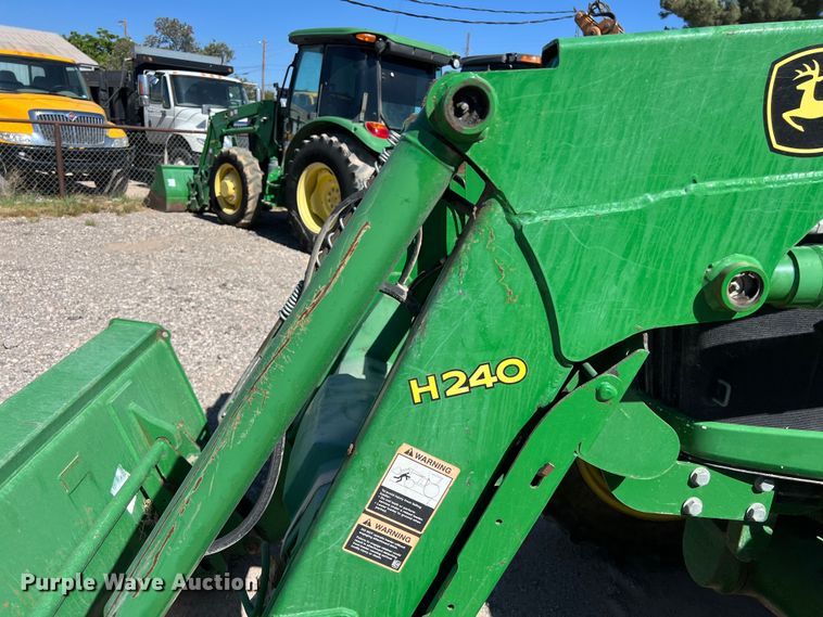image for item DO2419 2016 John Deere 5065E MFWD tractor