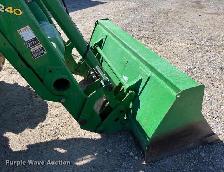 image for item DO2419 2016 John Deere 5065E MFWD tractor