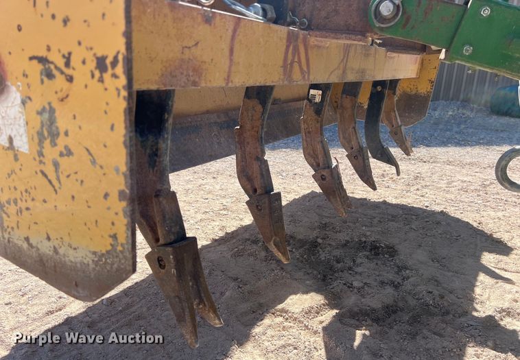 image for item DO2419 2016 John Deere 5065E MFWD tractor