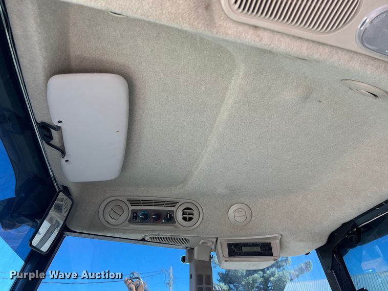 image for item DO2419 2016 John Deere 5065E MFWD tractor