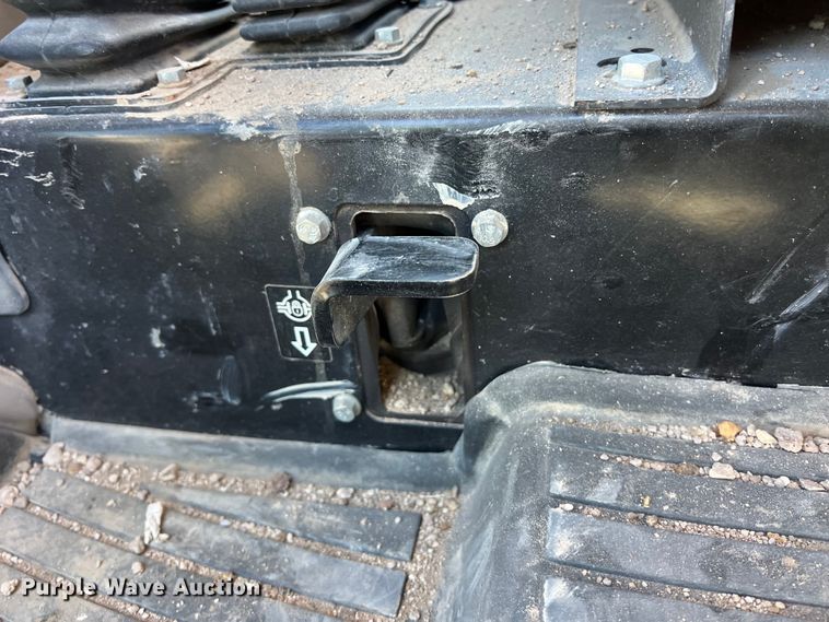 image for item DO2419 2016 John Deere 5065E MFWD tractor