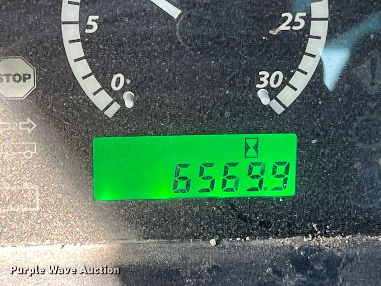 image for item DO2419 2016 John Deere 5065E MFWD tractor