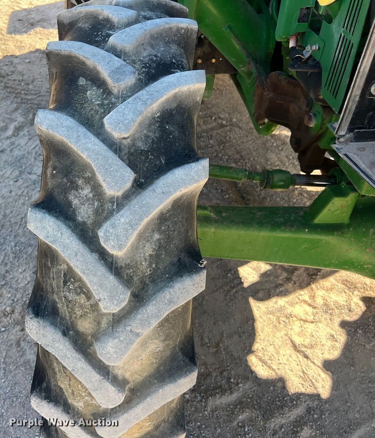 image for item DO2419 2016 John Deere 5065E MFWD tractor