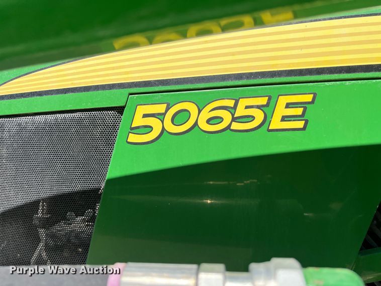 image for item DO2420 2015 John Deere  5065E MFWD tractor