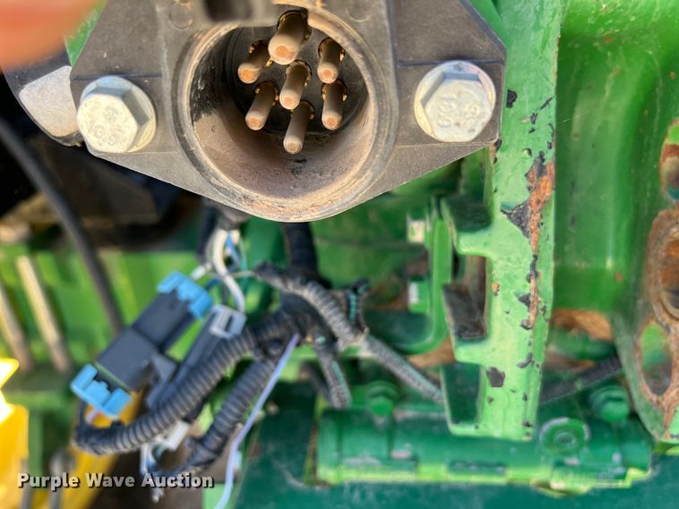 image for item DO2420 2015 John Deere  5065E MFWD tractor