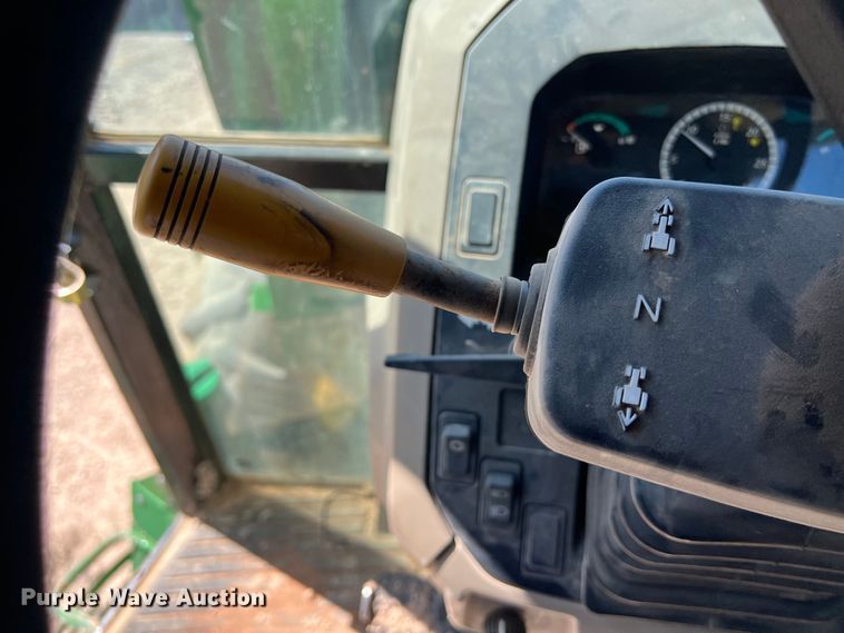 image for item DO2420 2015 John Deere  5065E MFWD tractor