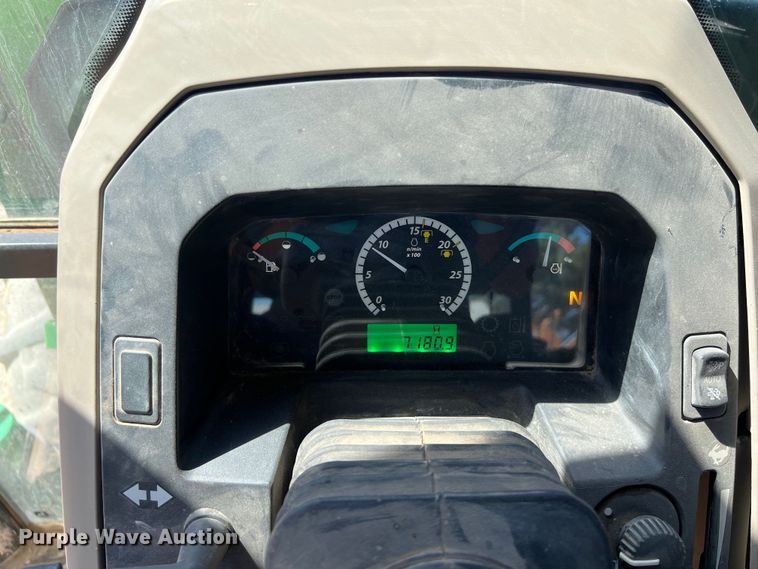 image for item DO2420 2015 John Deere  5065E MFWD tractor