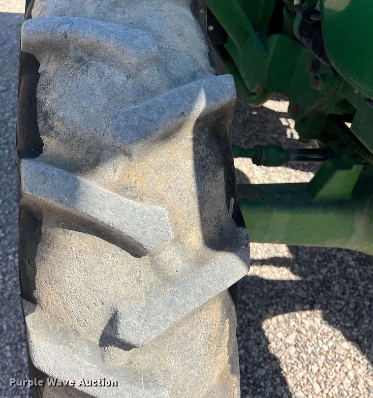 image for item DO2420 2015 John Deere  5065E MFWD tractor