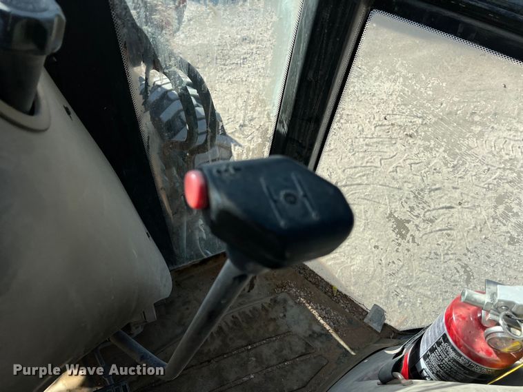 image for item DO2422 2014 Case 580 Super N backhoe