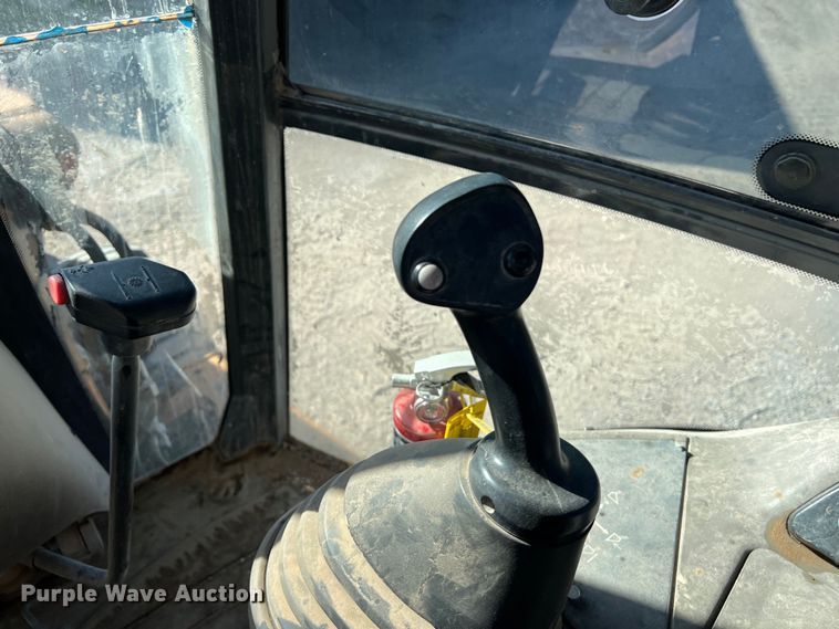 image for item DO2422 2014 Case 580 Super N backhoe