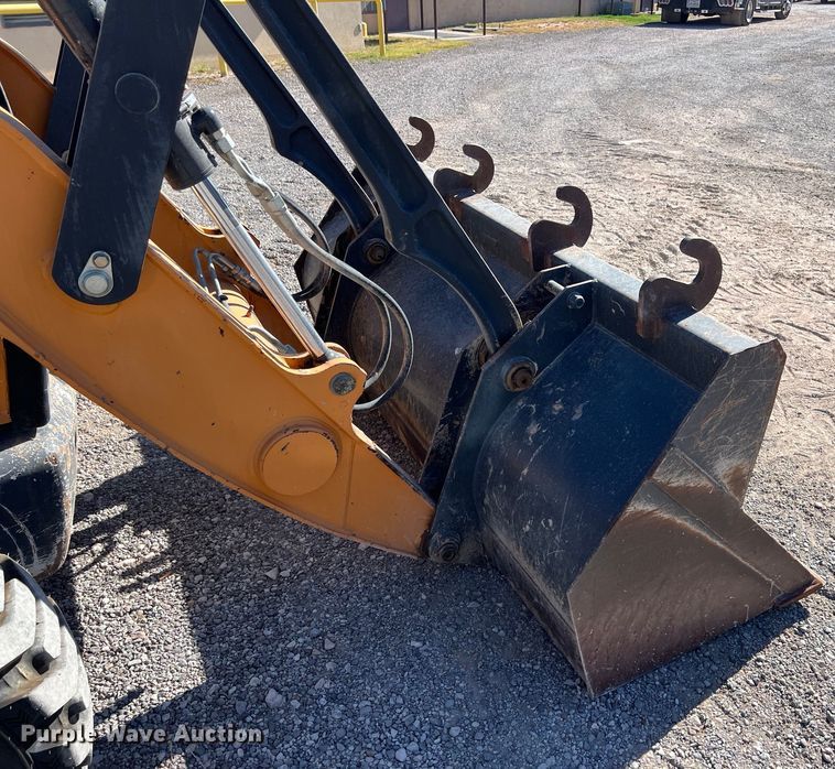 image for item DO2423 Case 580 Super N backhoe