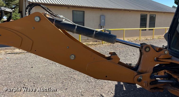 image for item DO2423 Case 580 Super N backhoe