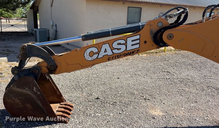 image for item DO2423 Case 580 Super N backhoe