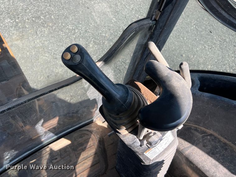 image for item DO2423 Case 580 Super N backhoe