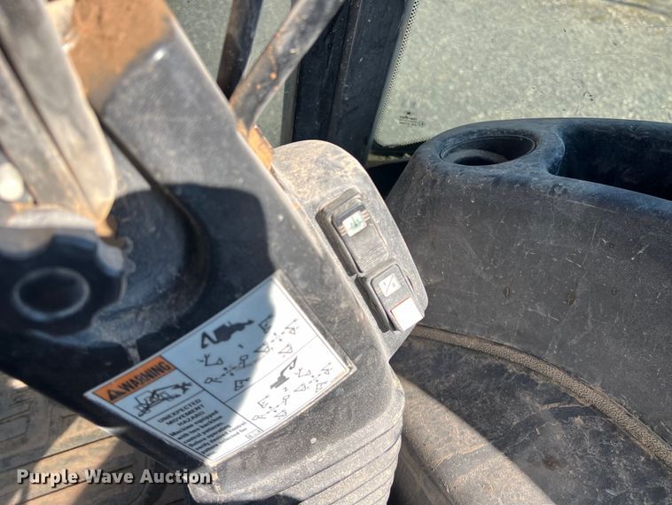 image for item DO2423 Case 580 Super N backhoe