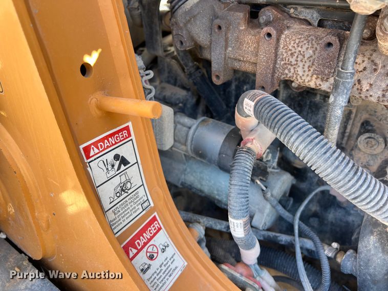 image for item DO2423 Case 580 Super N backhoe