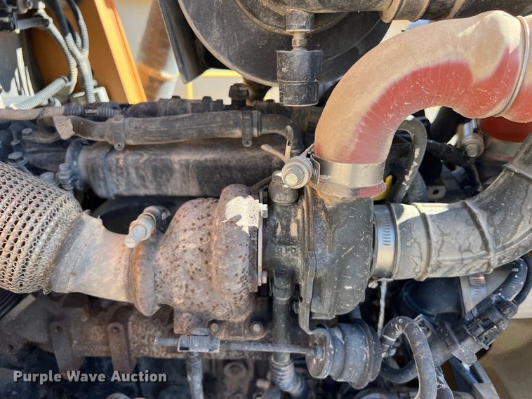 image for item DO2423 Case 580 Super N backhoe