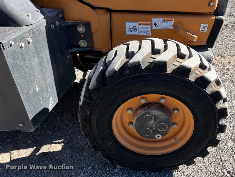 image for item DO2423 Case 580 Super N backhoe