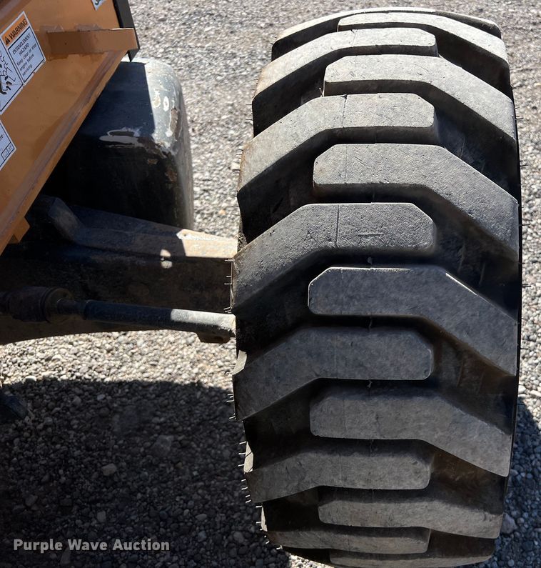 image for item DO2423 Case 580 Super N backhoe