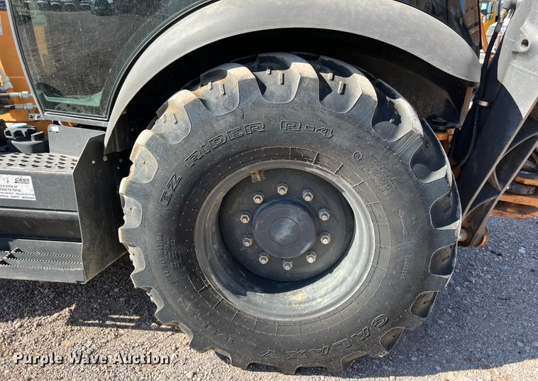 image for item DO2423 Case 580 Super N backhoe