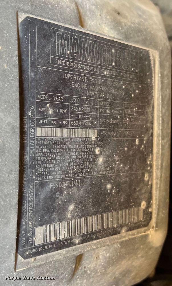 image for item DO2424 2011 International  DuraStar 4300 flatbed truck