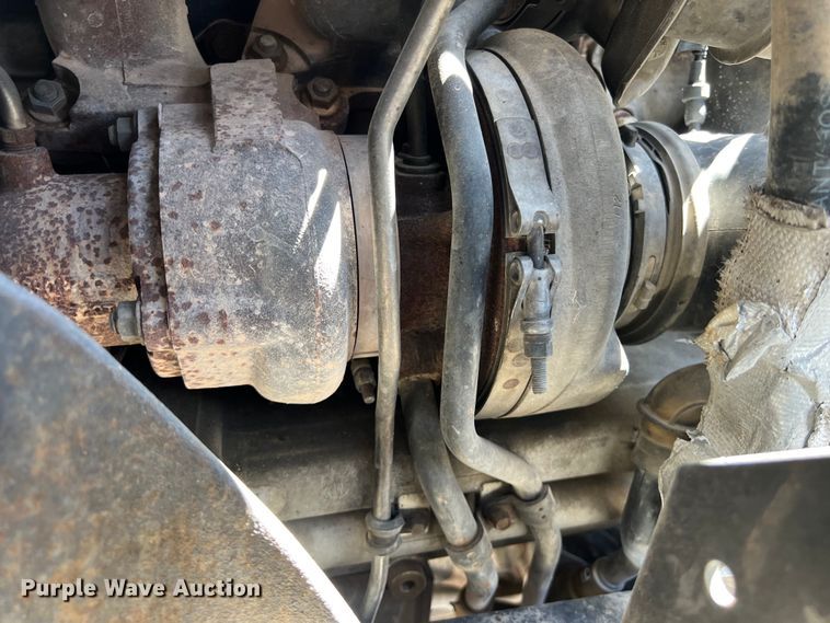 image for item DO2424 2011 International  DuraStar 4300 flatbed truck