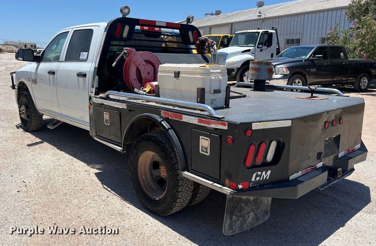 image for item DO2427 2012 Dodge Ram 3500HD Crew Cab flatbed pickup truck