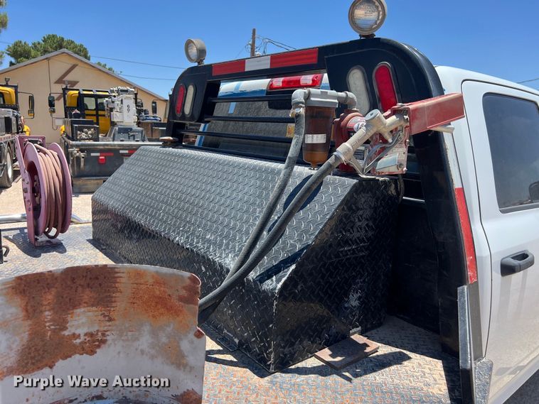 image for item DO2427 2012 Dodge Ram 3500HD Crew Cab flatbed pickup truck