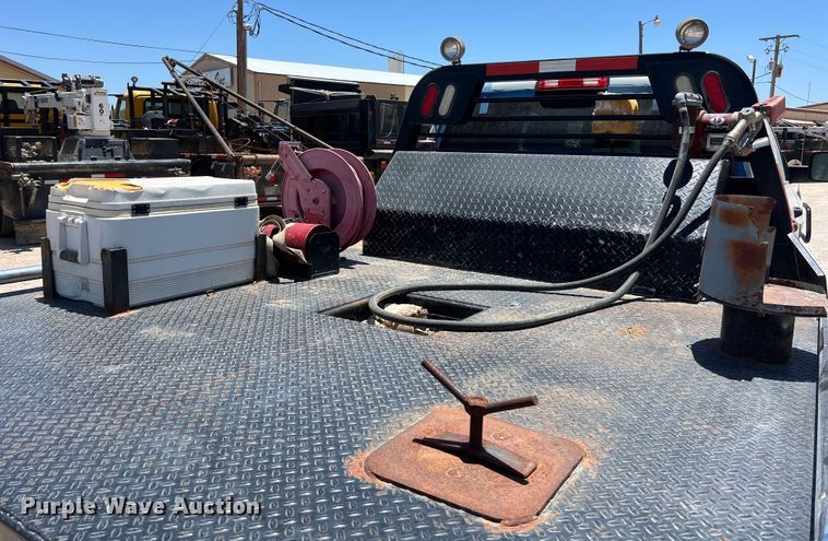 image for item DO2427 2012 Dodge Ram 3500HD Crew Cab flatbed pickup truck