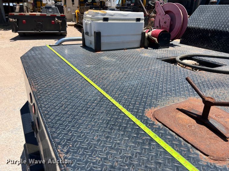 image for item DO2427 2012 Dodge Ram 3500HD Crew Cab flatbed pickup truck