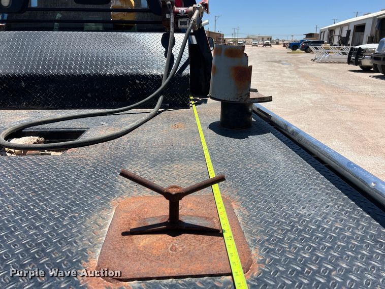 image for item DO2427 2012 Dodge Ram 3500HD Crew Cab flatbed pickup truck