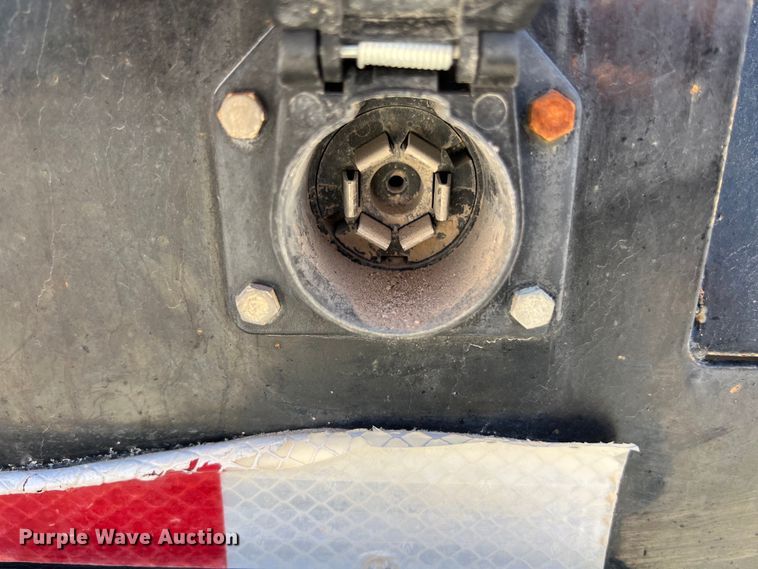 image for item DO2427 2012 Dodge Ram 3500HD Crew Cab flatbed pickup truck