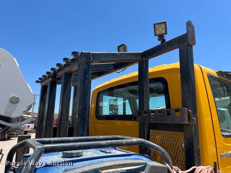 image for item DO2428 2013 International  DuraStar 4300 flatbed truck with crane