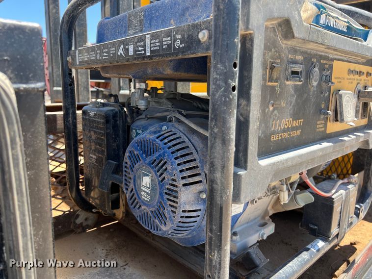 image for item DO2428 2013 International  DuraStar 4300 flatbed truck with crane