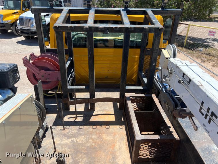 image for item DO2428 2013 International  DuraStar 4300 flatbed truck with crane