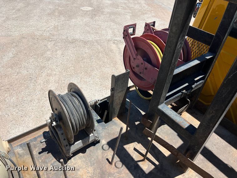 image for item DO2428 2013 International  DuraStar 4300 flatbed truck with crane