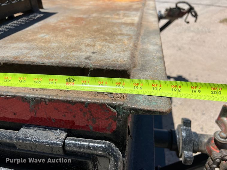 image for item DO2428 2013 International  DuraStar 4300 flatbed truck with crane