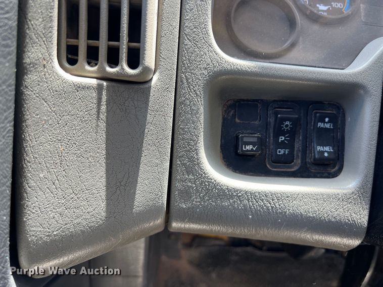 image for item DO2428 2013 International  DuraStar 4300 flatbed truck with crane