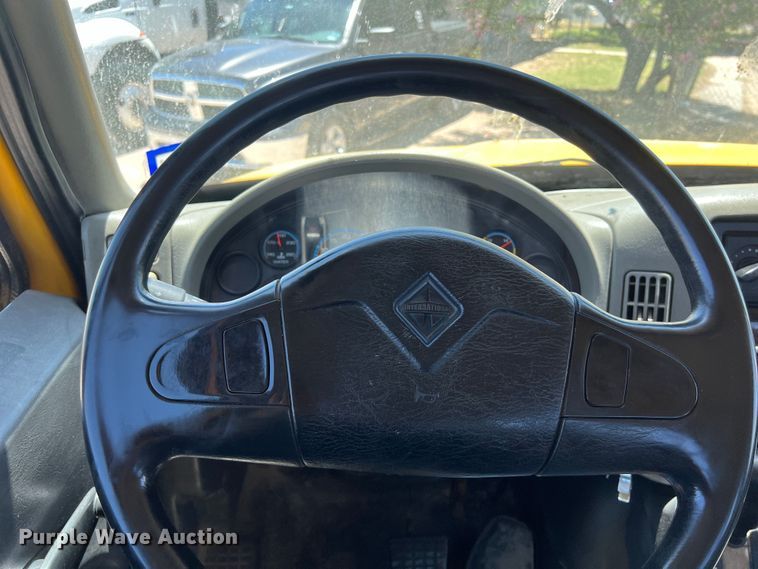 image for item DO2428 2013 International  DuraStar 4300 flatbed truck with crane