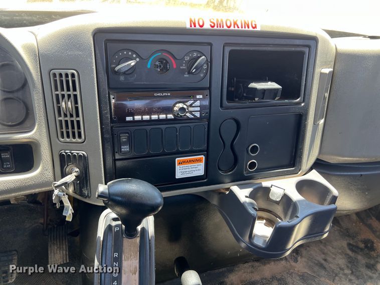 image for item DO2428 2013 International  DuraStar 4300 flatbed truck with crane