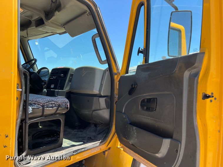 image for item DO2428 2013 International  DuraStar 4300 flatbed truck with crane