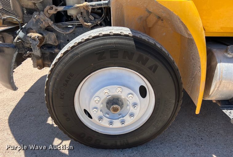 image for item DO2428 2013 International  DuraStar 4300 flatbed truck with crane