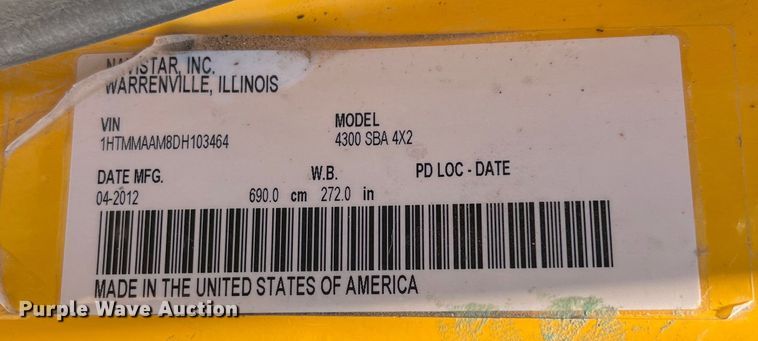 image for item DO2428 2013 International  DuraStar 4300 flatbed truck with crane