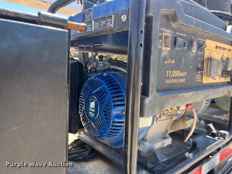 image for item DO2429 2018 International  DuraStar 4300 flatbed truck with crane