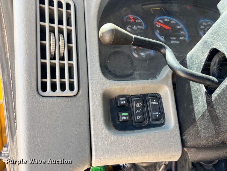 image for item DO2429 2018 International  DuraStar 4300 flatbed truck with crane